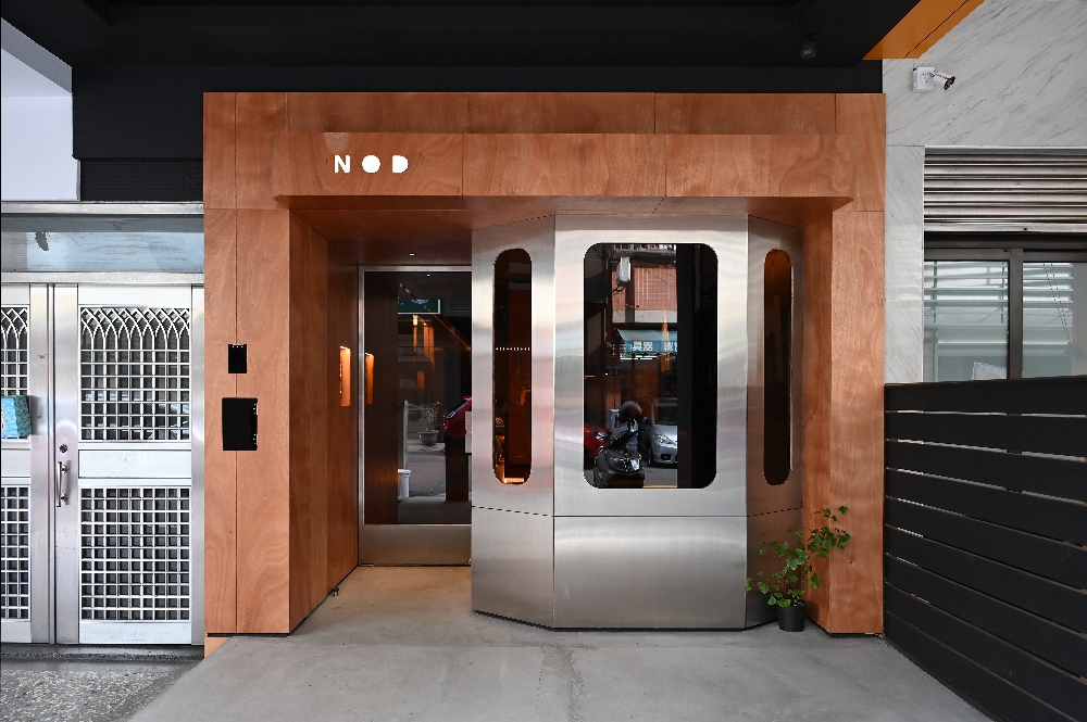 台中【NOD Coffee & Sake】質感系咖啡酒吧,從午後咖啡香到夜晚微醺的完美轉換 - 第1張圖 NOD Coffee & Sake