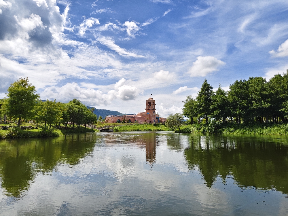 花蓮【理想PAARK水岸生活】花蓮星巴克的水上秘境,展開一段20分鐘夢幻遊湖 - 第14張圖 理想PAARK水岸生活