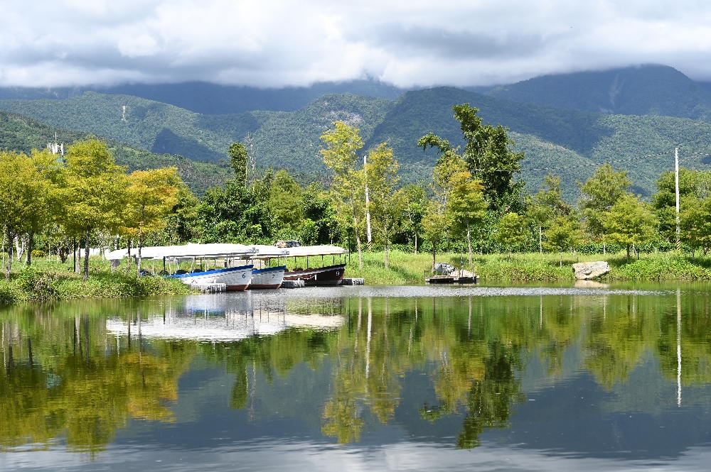 花蓮【理想PAARK水岸生活】花蓮星巴克的水上秘境,展開一段20分鐘夢幻遊湖 - 第21張圖 理想PAARK水岸生活
