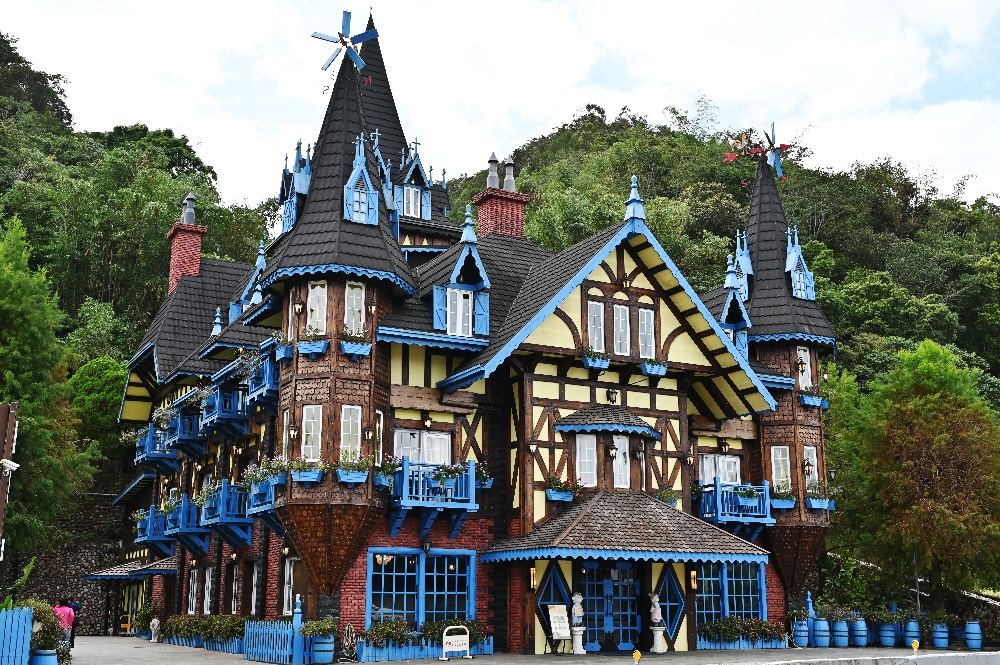 藍色城堡 X 茱諾法式甜