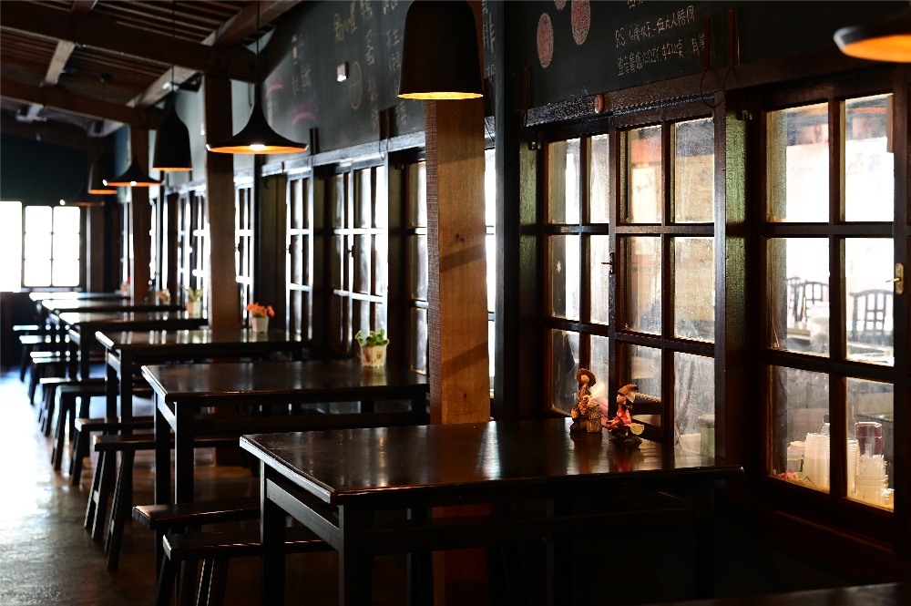 宜蘭【謝記休閒農場－鴨寮故事館】餵鴨子、摸小鴨、撿鴨蛋、做鹹蛋一次滿足